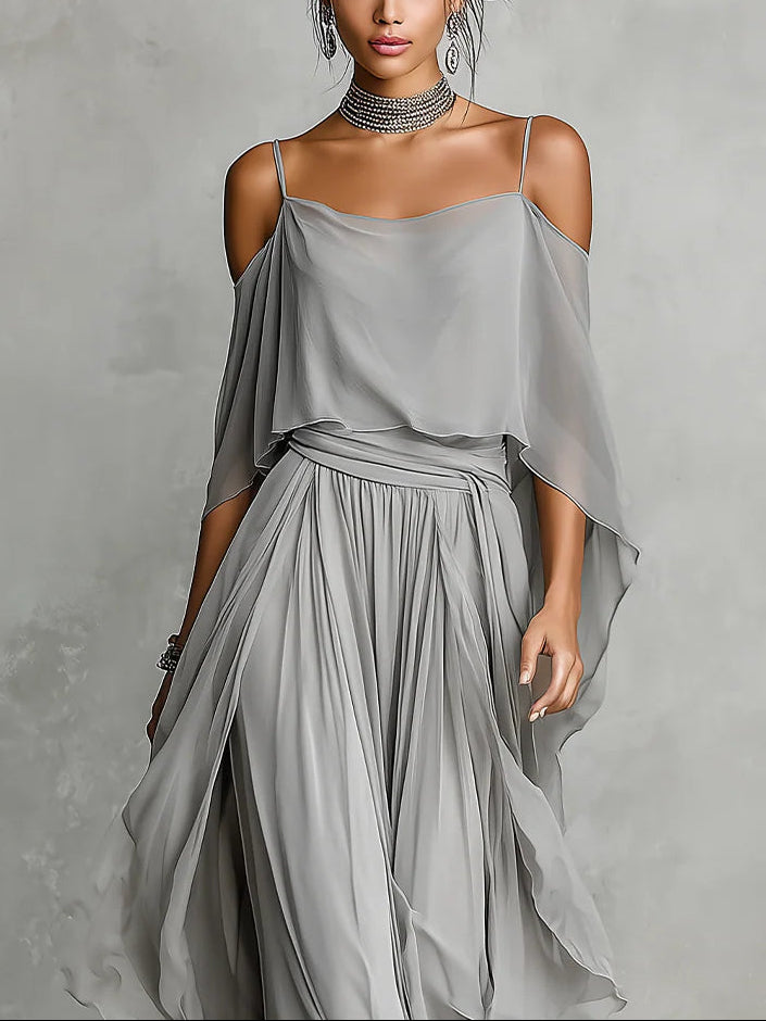 Set coordinato in chiffon grigio con top a spalle scoperte e pantaloni