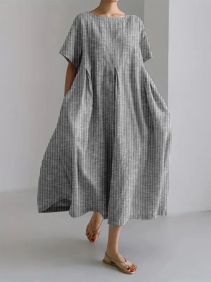 Vestito estivo bianco con motivo floreale
