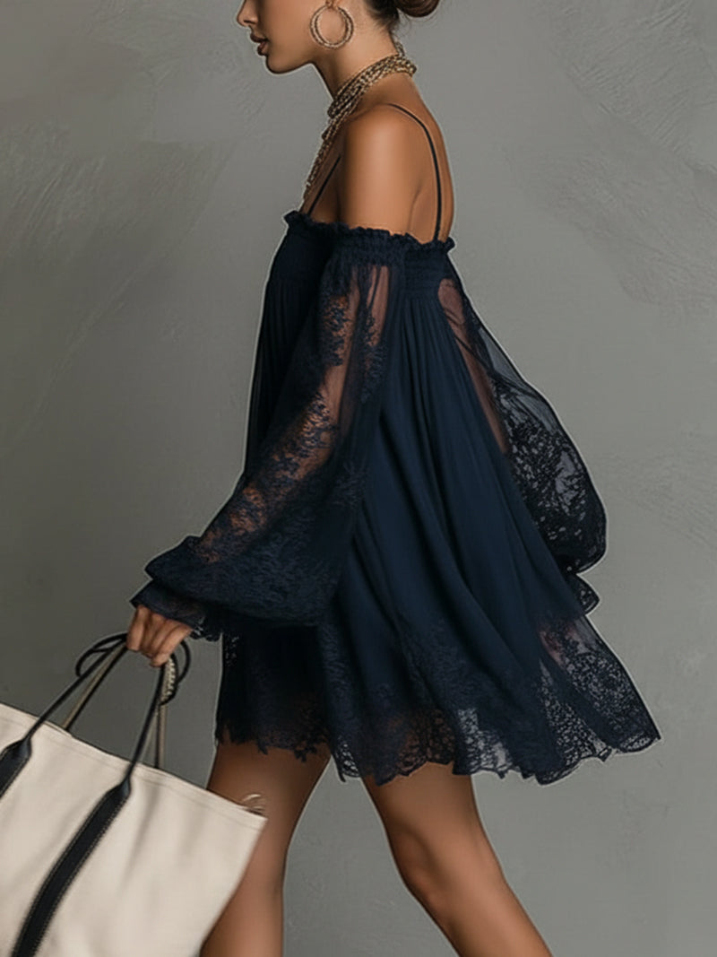 Noemi | vestito mini in chiffon blu navy con scollatura a spalle scoperte, bordo in pizzo e maniche trasparenti