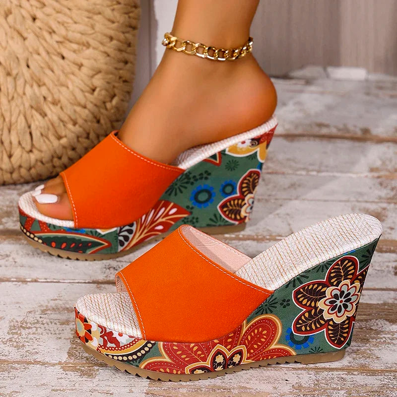 Sandali con zeppa Aria