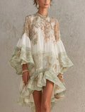 Vestito corto in chiffon con stampa verde, orlo a volant e maniche a volant